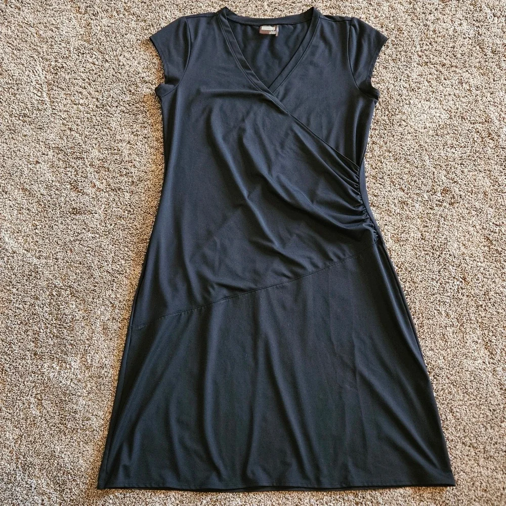 Athleta Nectar Dress Short Sleeve Faux Wrap Size XL Black Stretch Athletic Sport - Picture 2 of 9